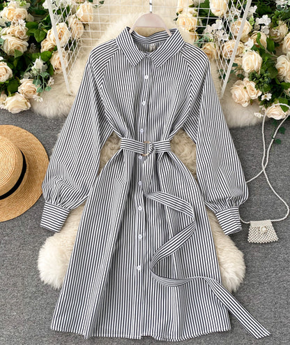 Simple black and white striped long sleeve dress  954
