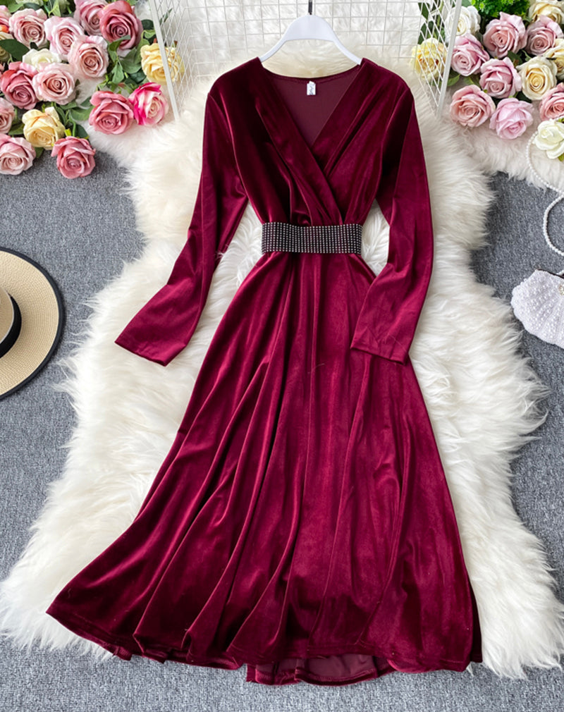 Elegantes Langarmkleid aus Samt mit V-Ausschnitt Damenkleid 1070