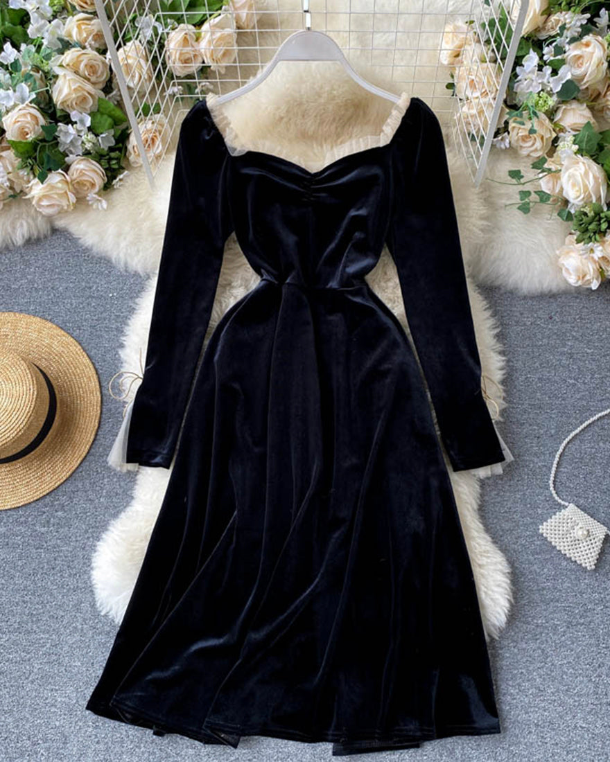 Black velvet long sleeve dress  1045