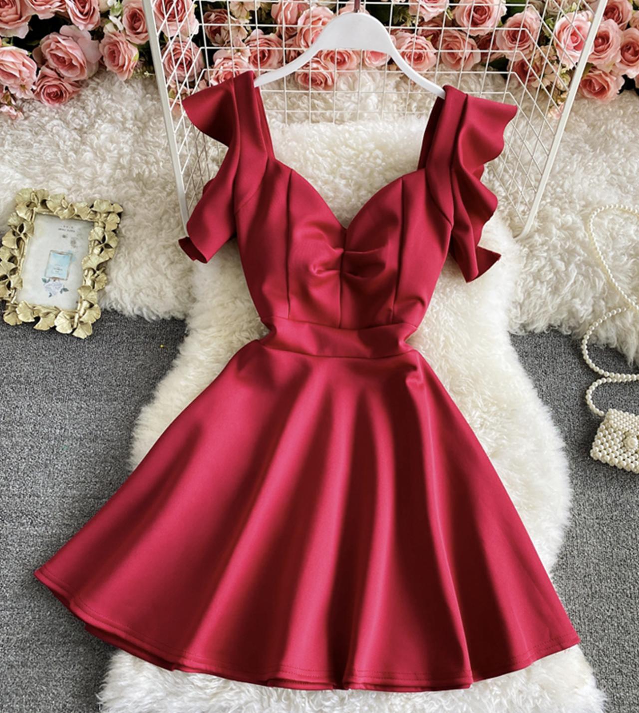 Süßes rückenfreies kurzes Kleid in A-Linie 782