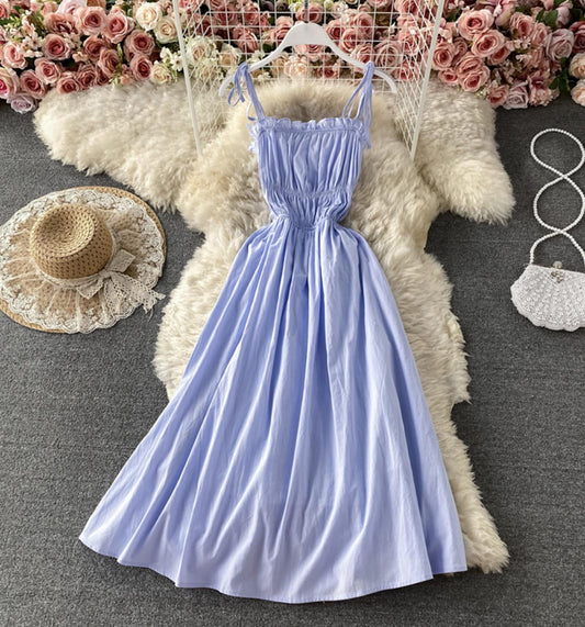 Robe courte mignonne à la mode 700