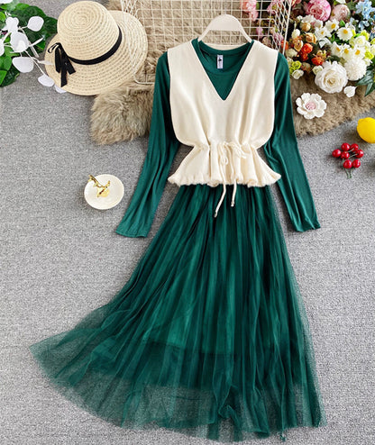 Cute v neck knitted vest+ long sleeve dress two pieces sets   999