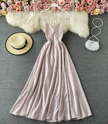 Glänzendes kurzes Kleid mit V-Ausschnitt Modekleid 861