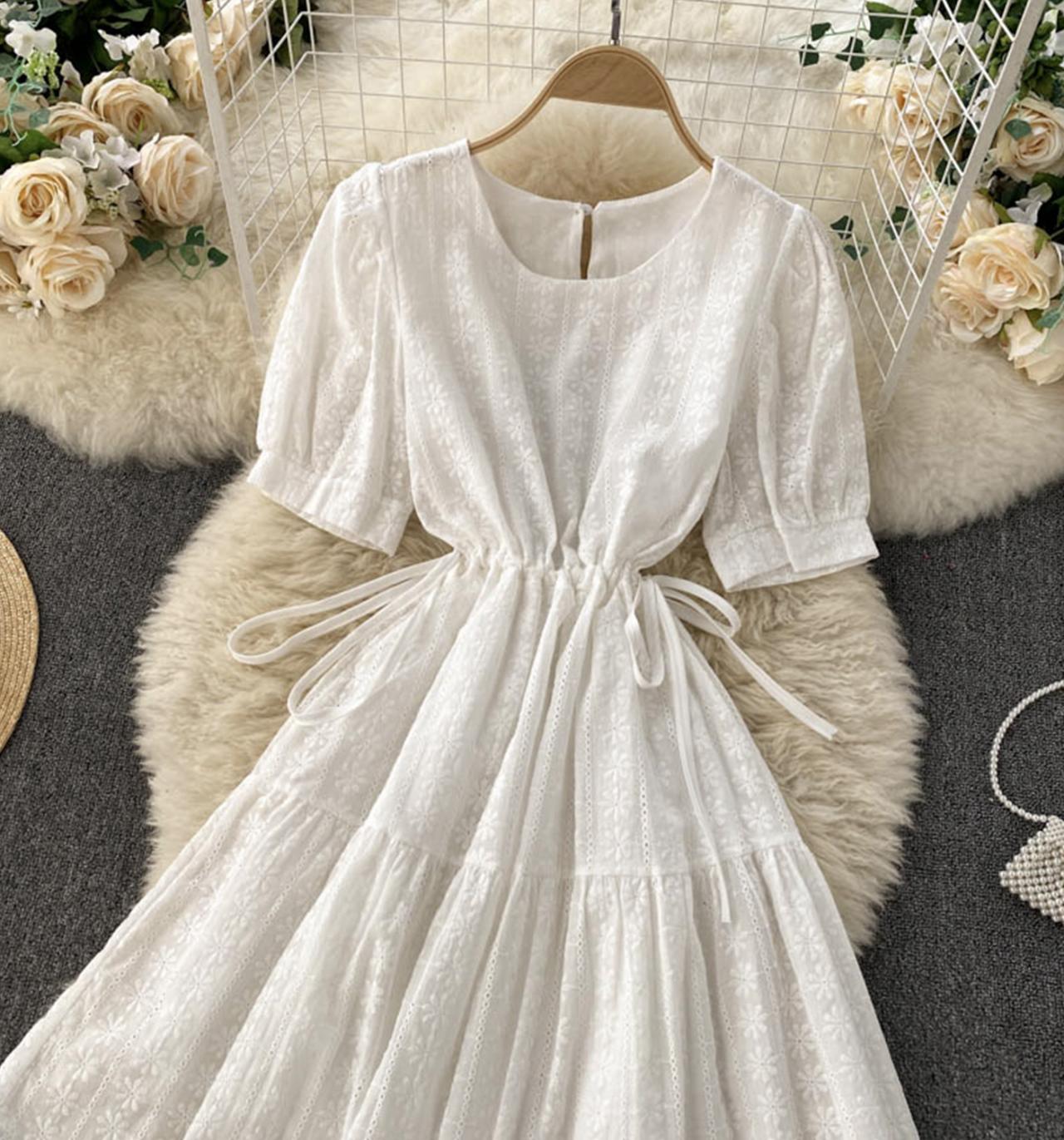 Süßes A-Linie Rundhals kurzes Kleid Modekleid 711