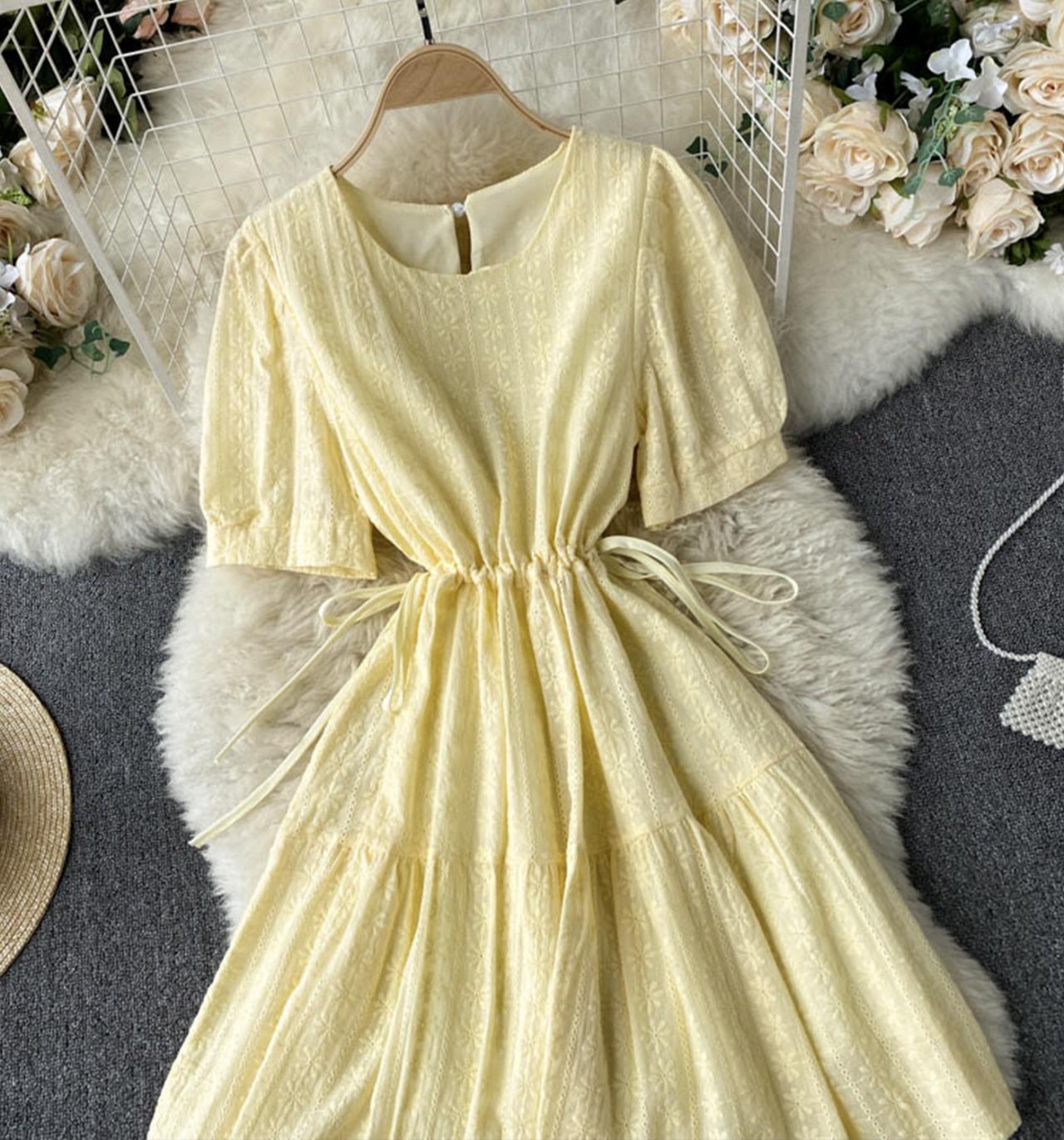 Süßes A-Linie Rundhals kurzes Kleid Modekleid 711