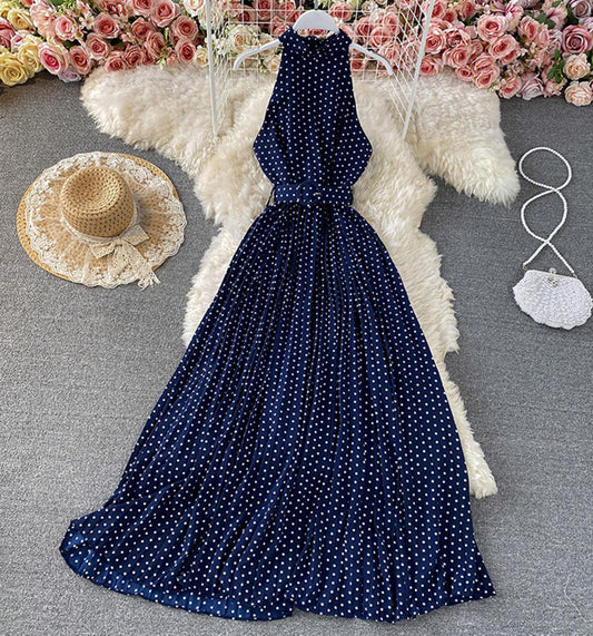 Robe élégante à pois en coupe A, épaules dénudées, 713