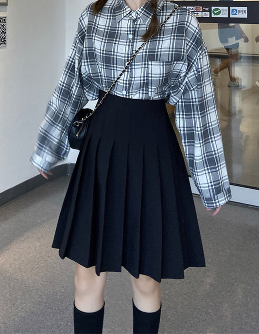 Jolie jupe plissée noire 3498 