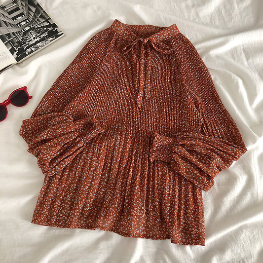 Chemisier en mousseline de soie à fleurs avec col en V et lacets 6237