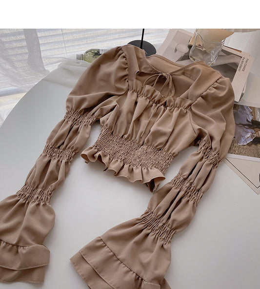 Haut à col carré et manches trompette évidées à lacets 6291