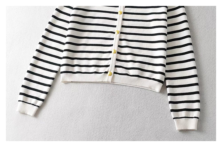 Xiaoxiangfeng knitted cardigan black and white striped gold button top  7524