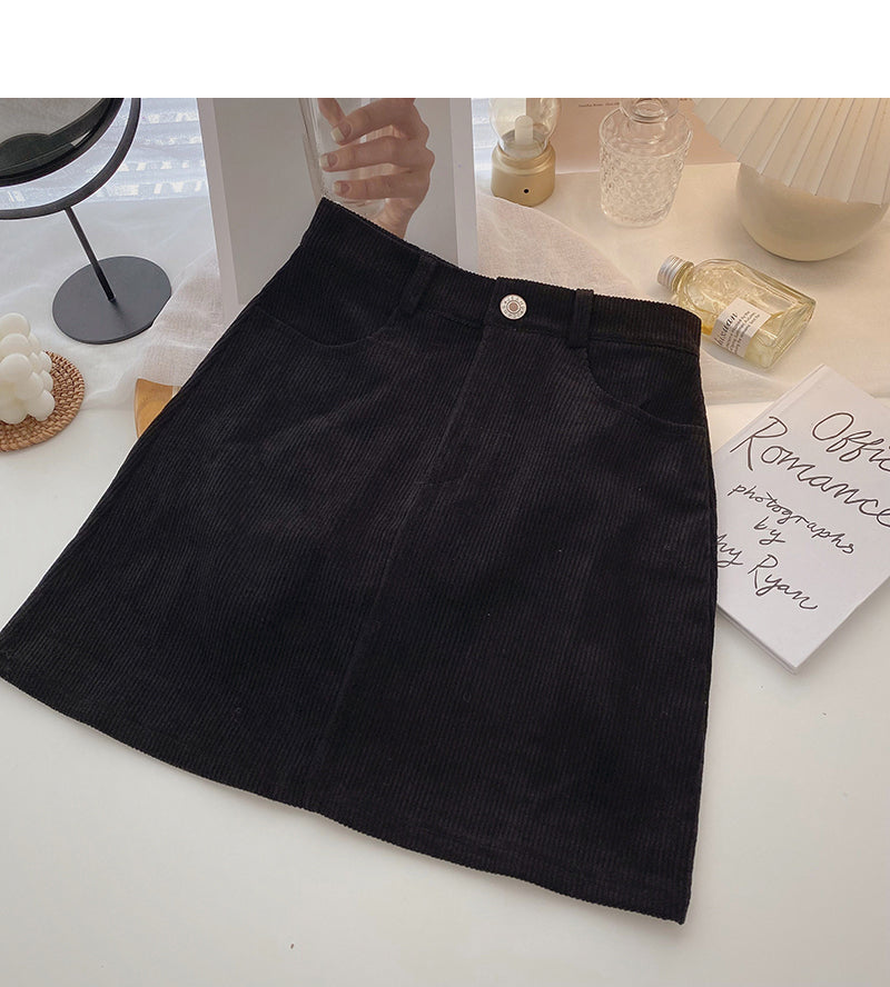 Jupe trapèze en velours côtelé fine au niveau des hanches 5335