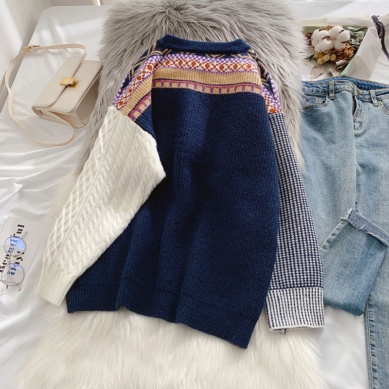 Design sense: a small number of people wear sweaters outside  5113