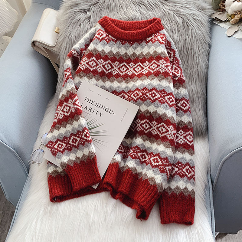 The red sweater is retro and lazy  5075