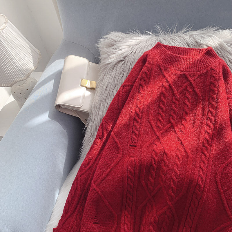 Tragen Sie einen Mantel über einem Sweatshirt mit einem Loch im Herzen einer faulen Windmaschine 4977