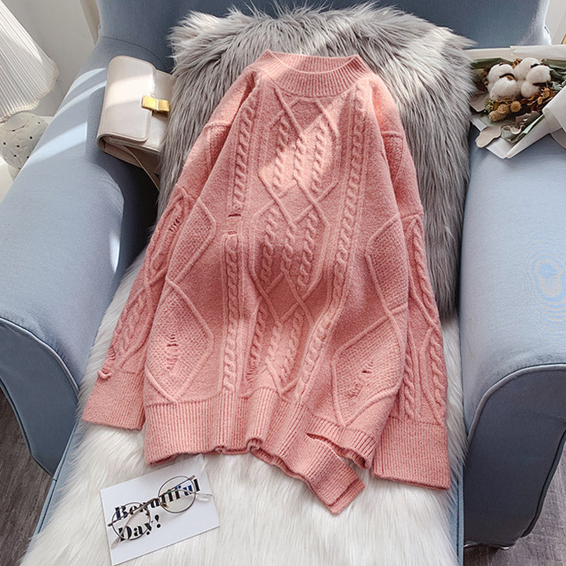 Tragen Sie einen Mantel über einem Sweatshirt mit einem Loch im Herzen einer faulen Windmaschine 4977