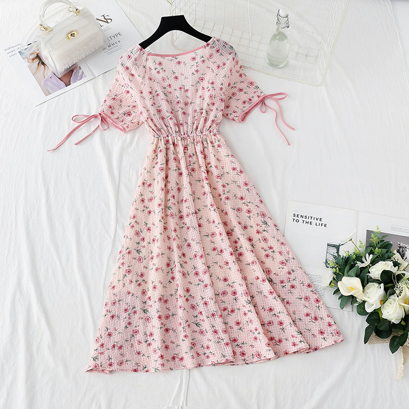 Small fresh lace up sweet dress broken flower skirt looks thin  4865