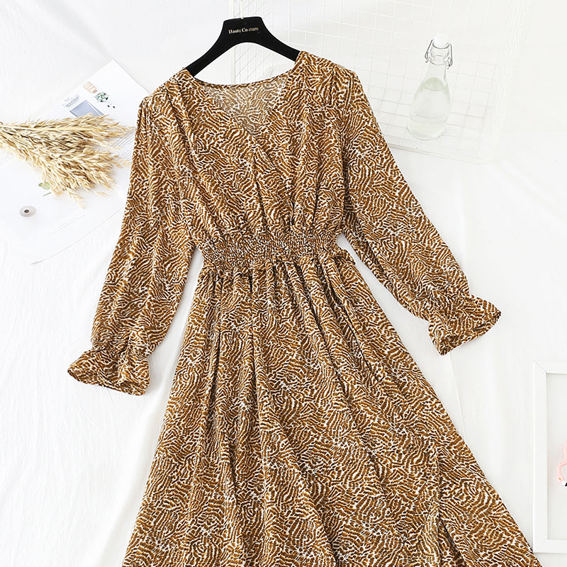 Korean vintage floral dress looks thin with ruffle sleeves  4843