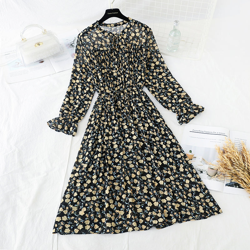 The new French Vintage Floral Chiffon Skirt is slim at the waist  4841