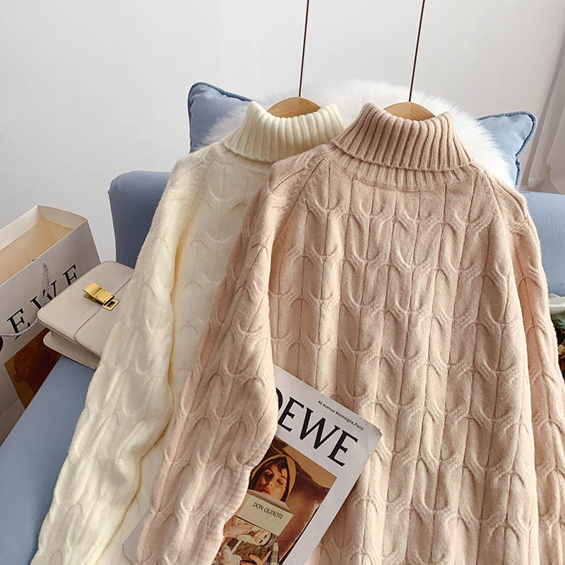 Kleid mit langem Boden und losem, verdicktem Innenrock aus Wolle 4928