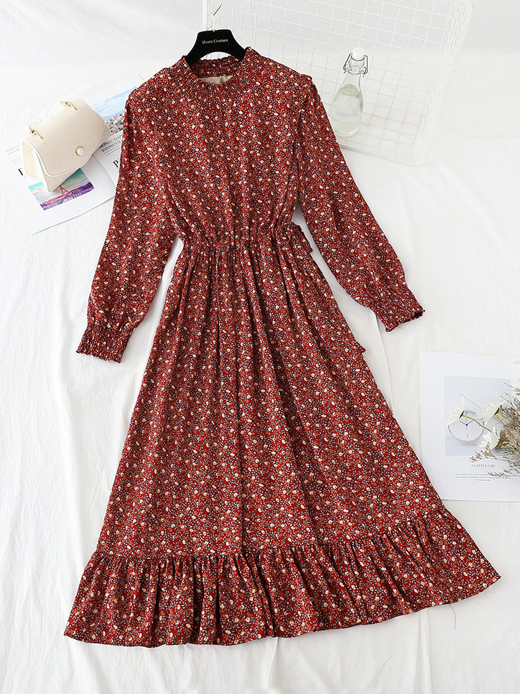 The new lace up waist is slim, and the flounced bottom skirt  4786