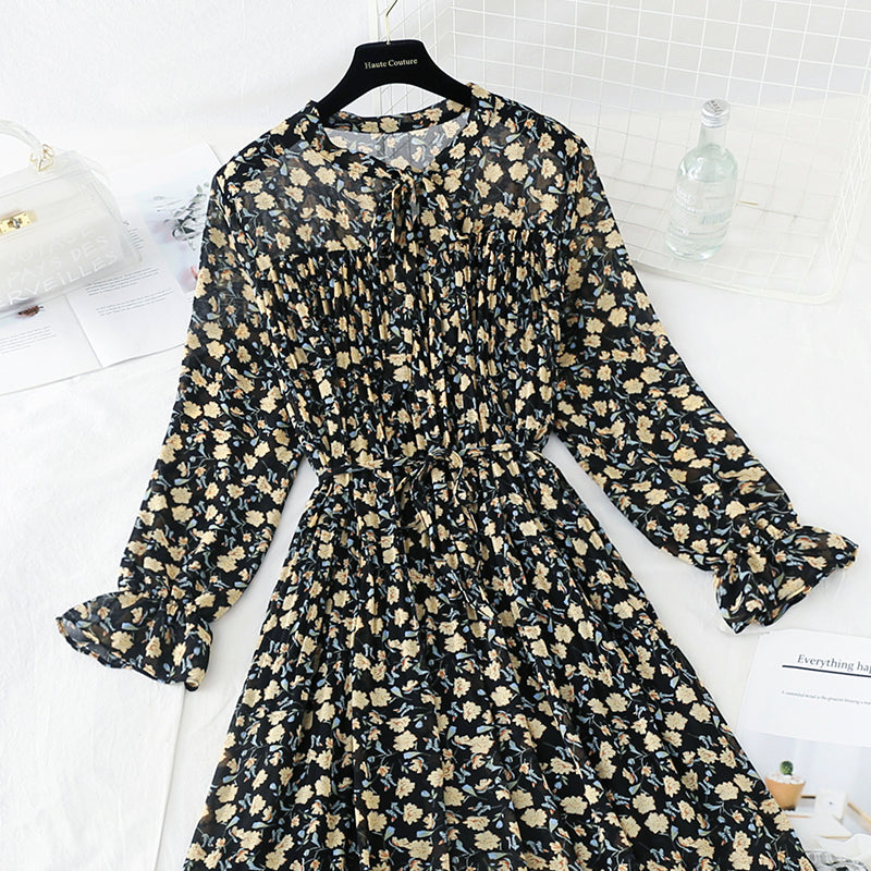 The new French Vintage Floral Chiffon Skirt is slim at the waist  4841