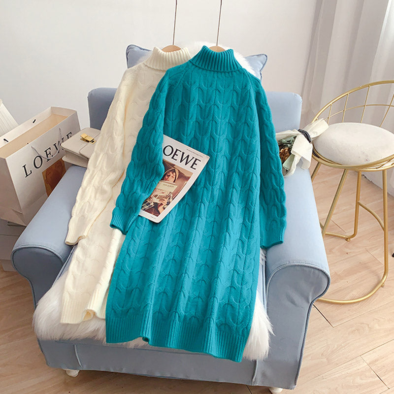 Kleid mit langem Boden und losem, verdicktem Innenrock aus Wolle 4928