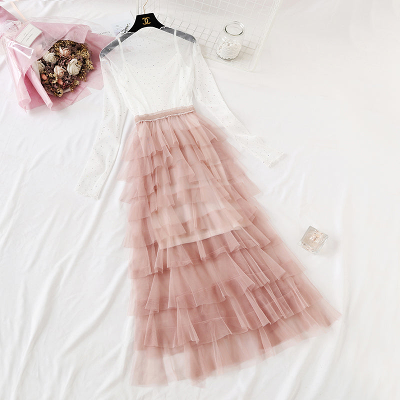 Small cake long skirt foreign style suspender yarn skirt two-piece suit  4472