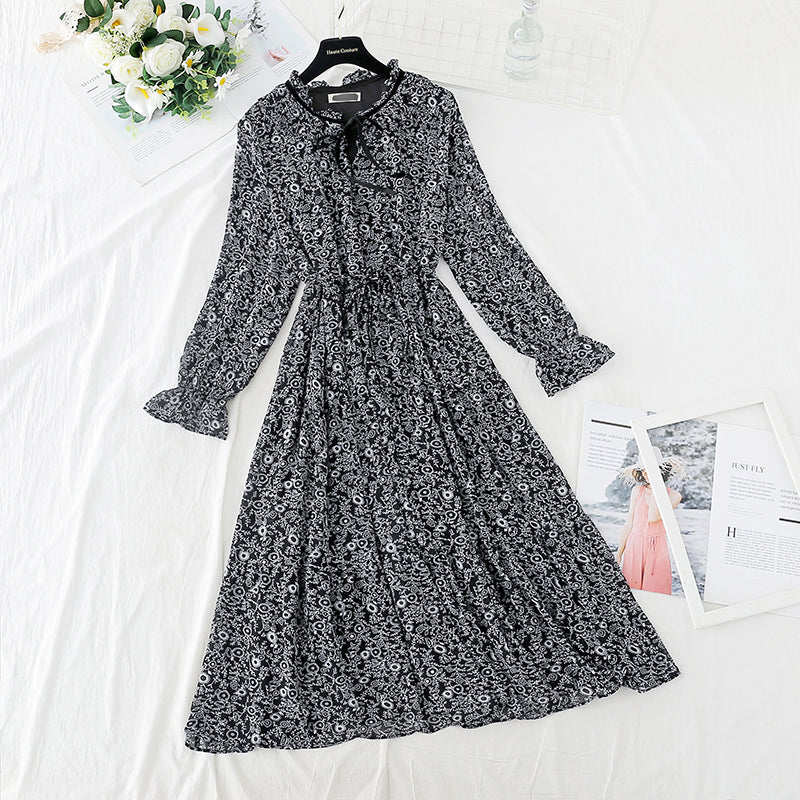 Small fragrance retro French floral dress with backing  4541