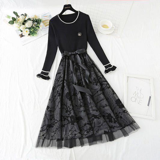 New mesh stitched small black skirt Hepburn embroidered skirt  4434