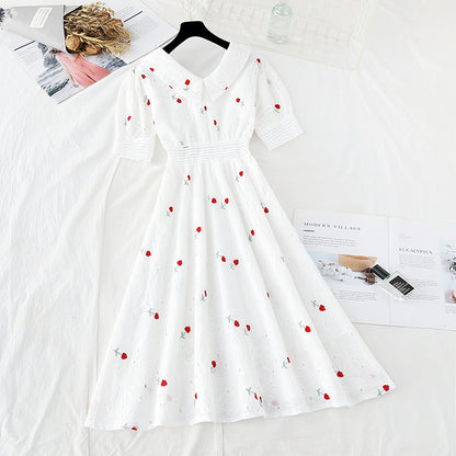 Weißes Kleid mit Puppenkragen aus Baumwolle und Leinen 4203