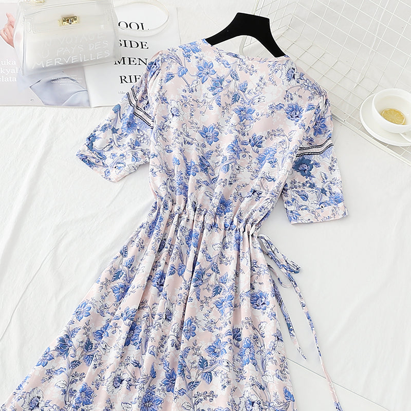 Small fresh thin tea break skirt V-neck seaside holiday dress  4232