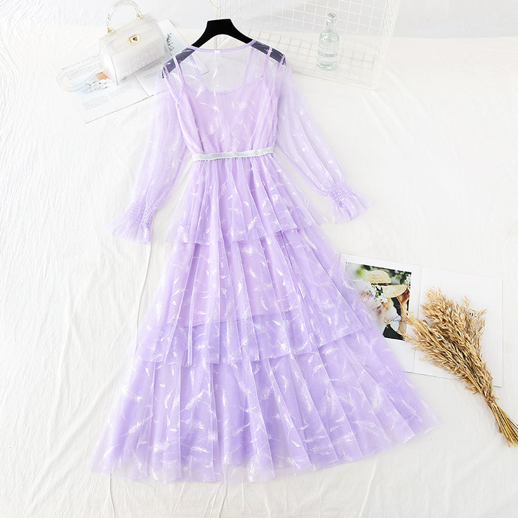 Long skirt with thin waist and gentle wind with feather folds  3889