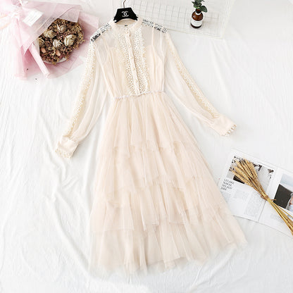 Französisches Vintage-Spitzenrock-Set mit Hosenträgern und Boden 3968