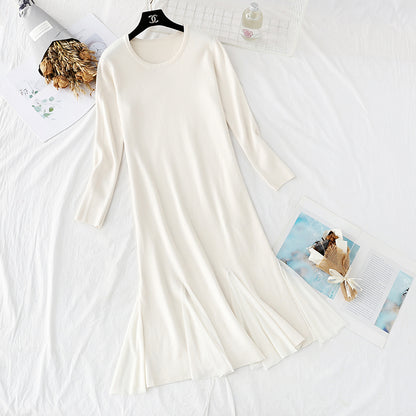 Knee length fishtail bottomed sweater skirt  3944