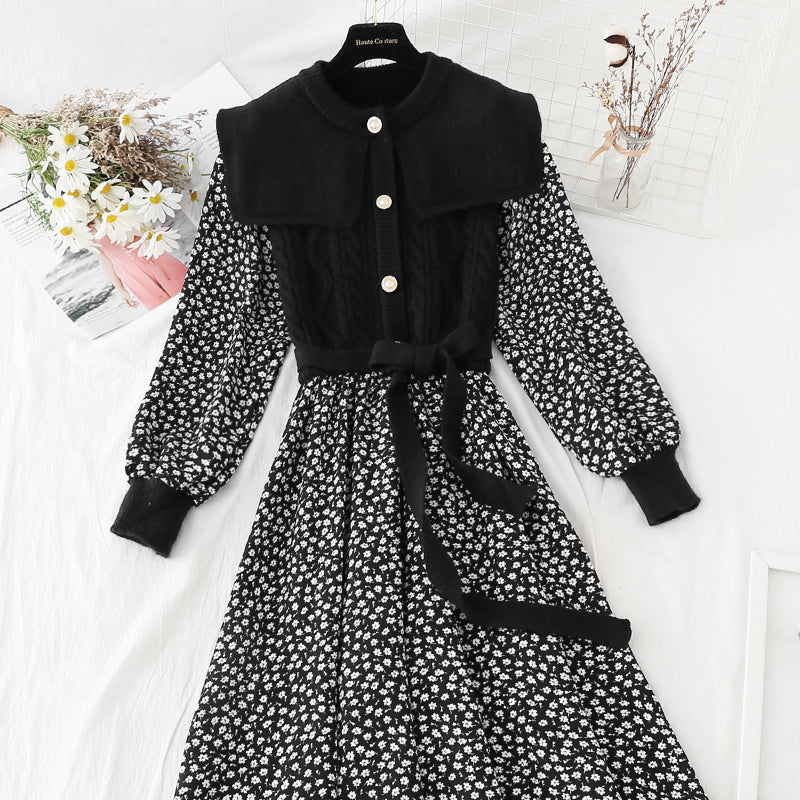 La jupe fleurie française Kikyo en velours côtelé est fine et à fond 4069