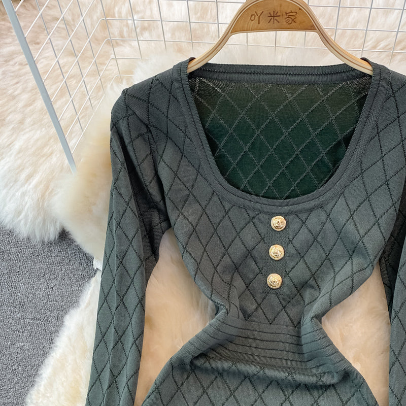 Langärmliges, sexy, personalisiertes, gestricktes Kleid mit eckigem Ausschnitt und Hüftboden 3781