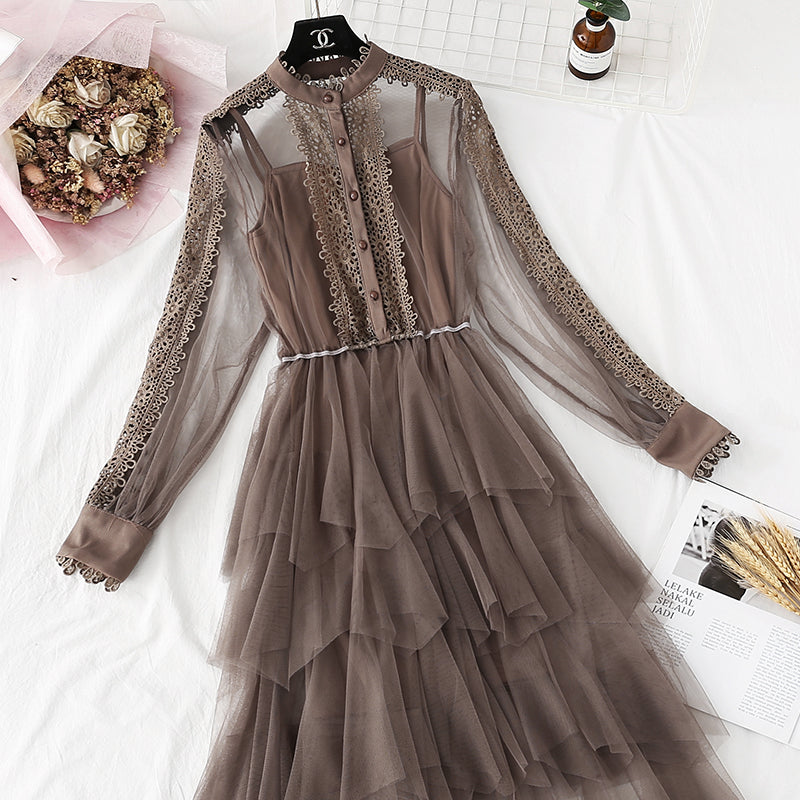 Französisches Vintage-Spitzenrock-Set mit Hosenträgern und Boden 3968