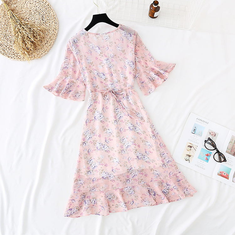 The new Daisy chiffon skirt is slim at the waist  4677