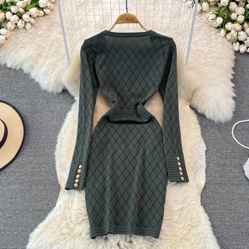 Langärmliges, sexy, personalisiertes, gestricktes Kleid mit eckigem Ausschnitt und Hüftboden 3781