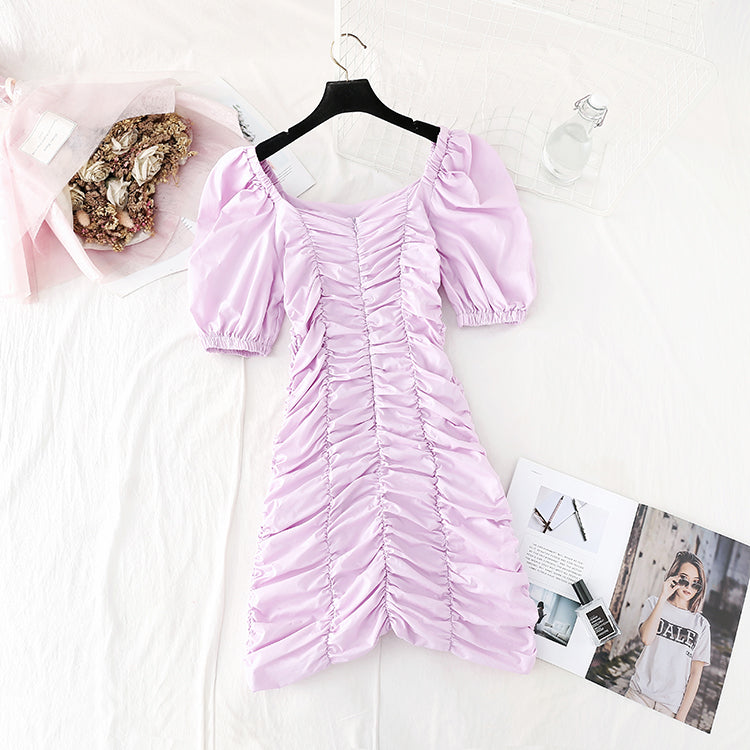 One shoulder careful machine shows a thin skirt  4147