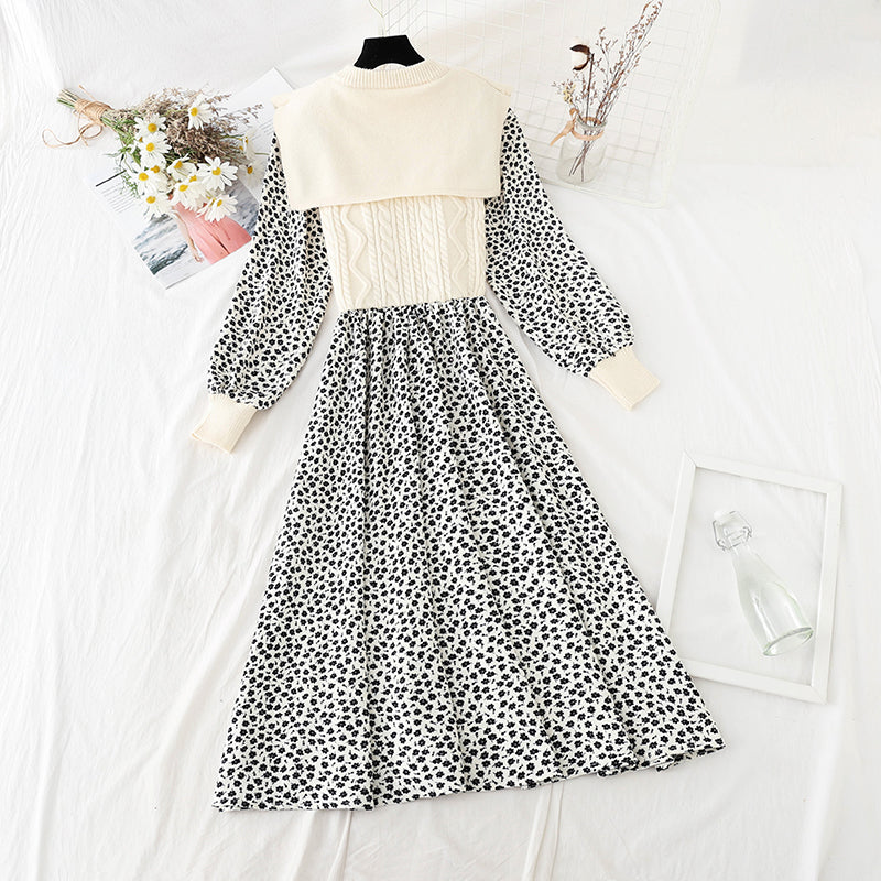 La jupe fleurie française Kikyo en velours côtelé est fine et à fond 4069