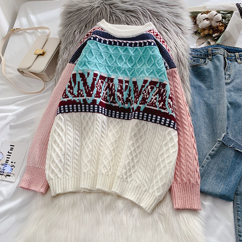 Design sense: a small number of people wear sweaters outside  5113