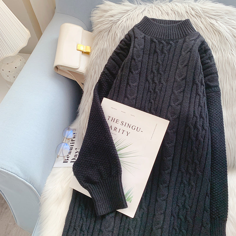 Medium length knitted dress  5079