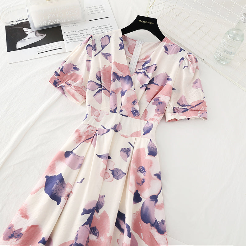 V-neck bubble sleeves, slim waist, large hem and long skirt  4199