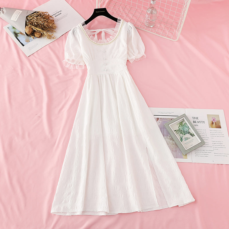 Neu geschnittenes französisches Kleid mit schmaler Taille 4668