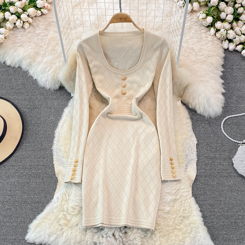 Langärmliges, sexy, personalisiertes, gestricktes Kleid mit eckigem Ausschnitt und Hüftboden 3781