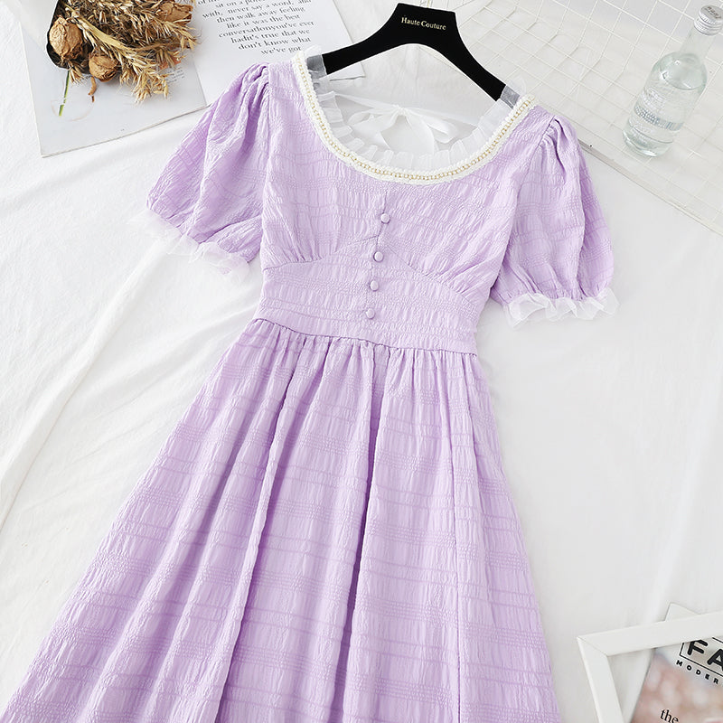 Neu geschnittenes französisches Kleid mit schmaler Taille 4668