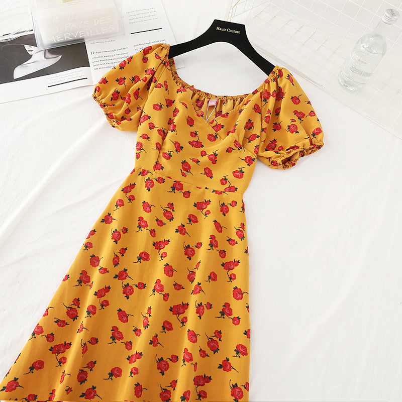 Neuer Stil mit Blasenärmeln, französischer Retro-Taillenverschluss, schmaler Rock 4667