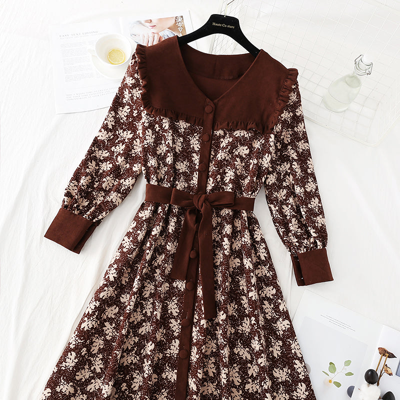 The new corduroy bottomed dress is thin, meat covered and age reduced skirt  4814