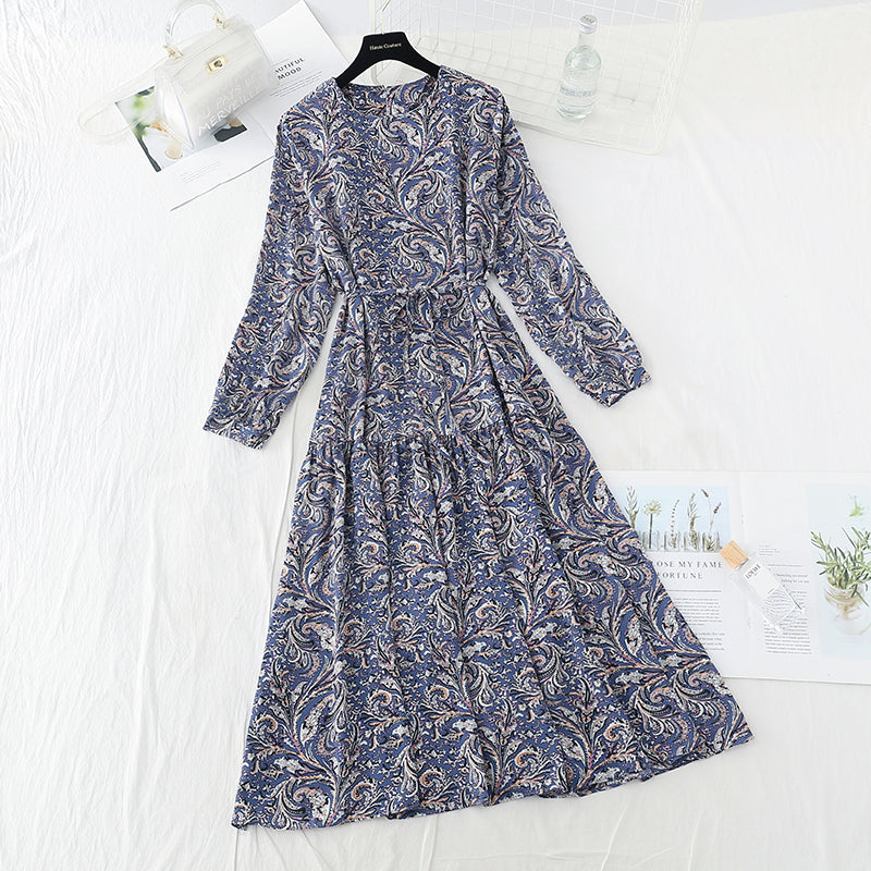 Sanfter Wind, der die Taille schließt, zeigt dünnen Temperament-Schnürrock 3888